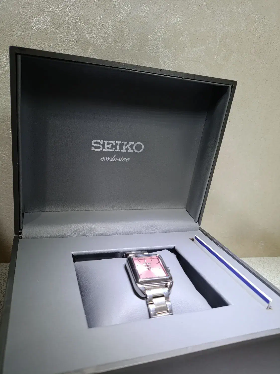 ساعت ناز|ساعت|اهواز, زندوکیلی|دیوار