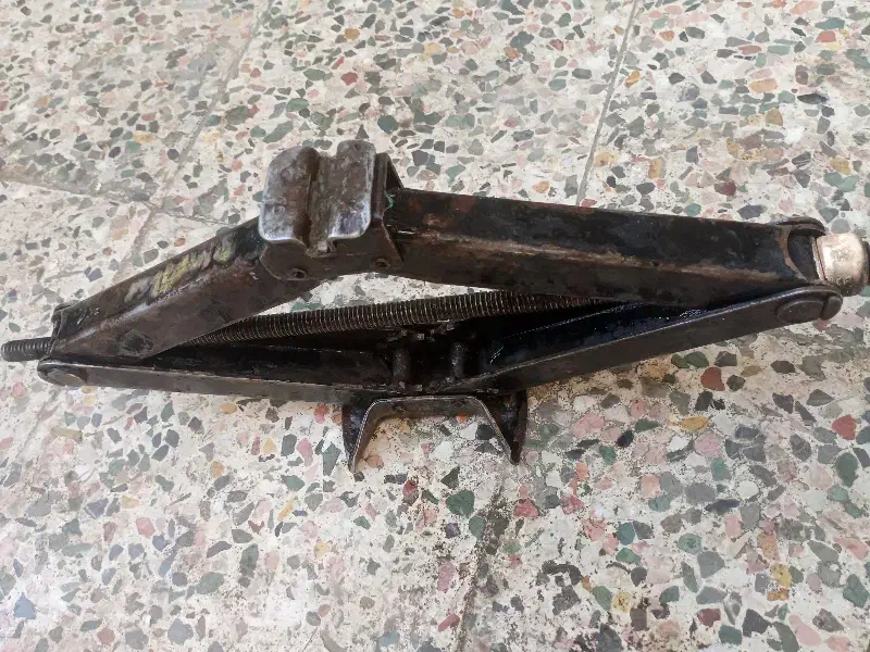 جک زاپاس ماشین|قطعات یدکی و لوازم جانبی|خرم‌آباد, |دیوار