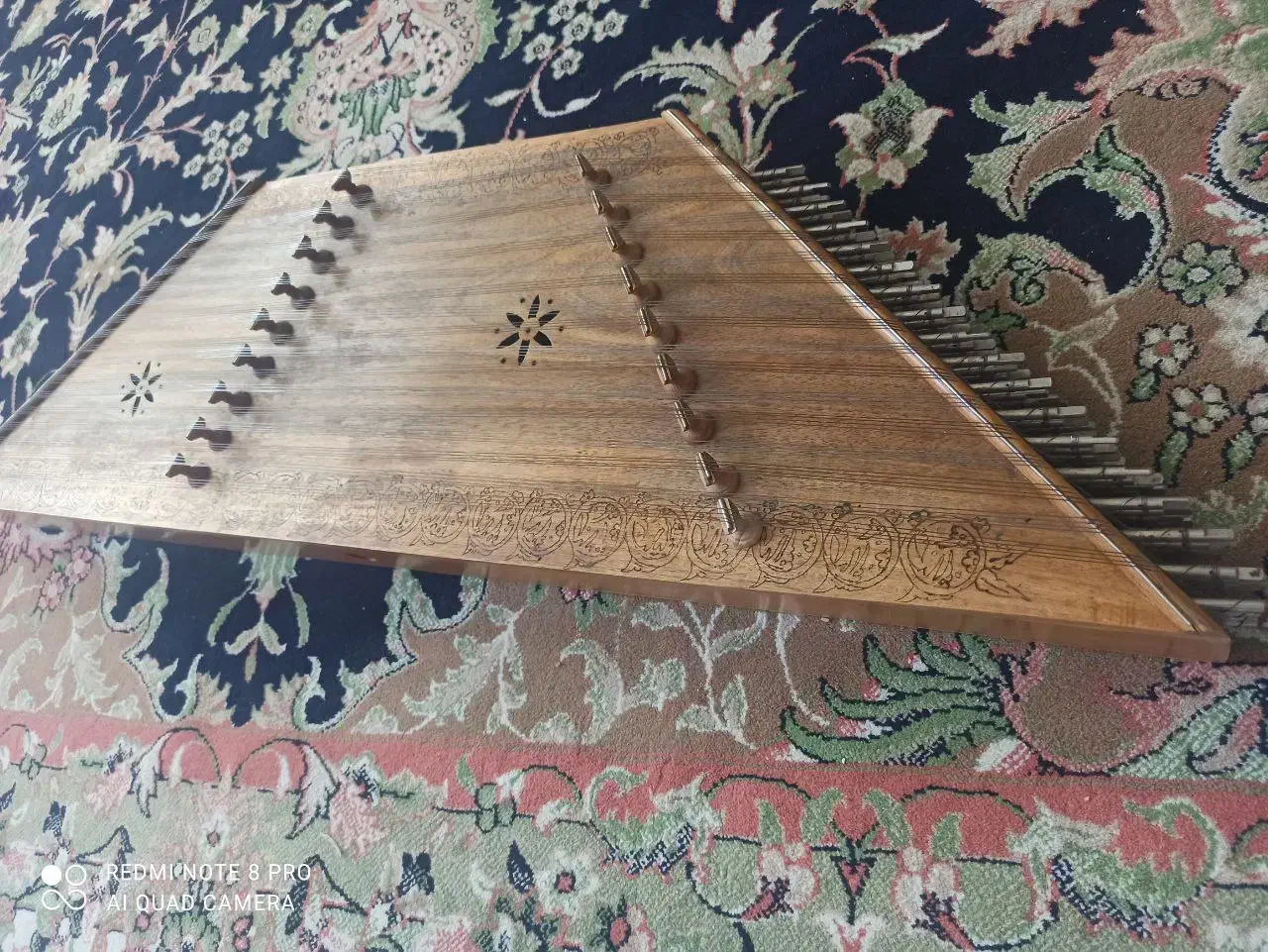 سنتور|سازهای سنتی|مشکین‌دشت, |دیوار