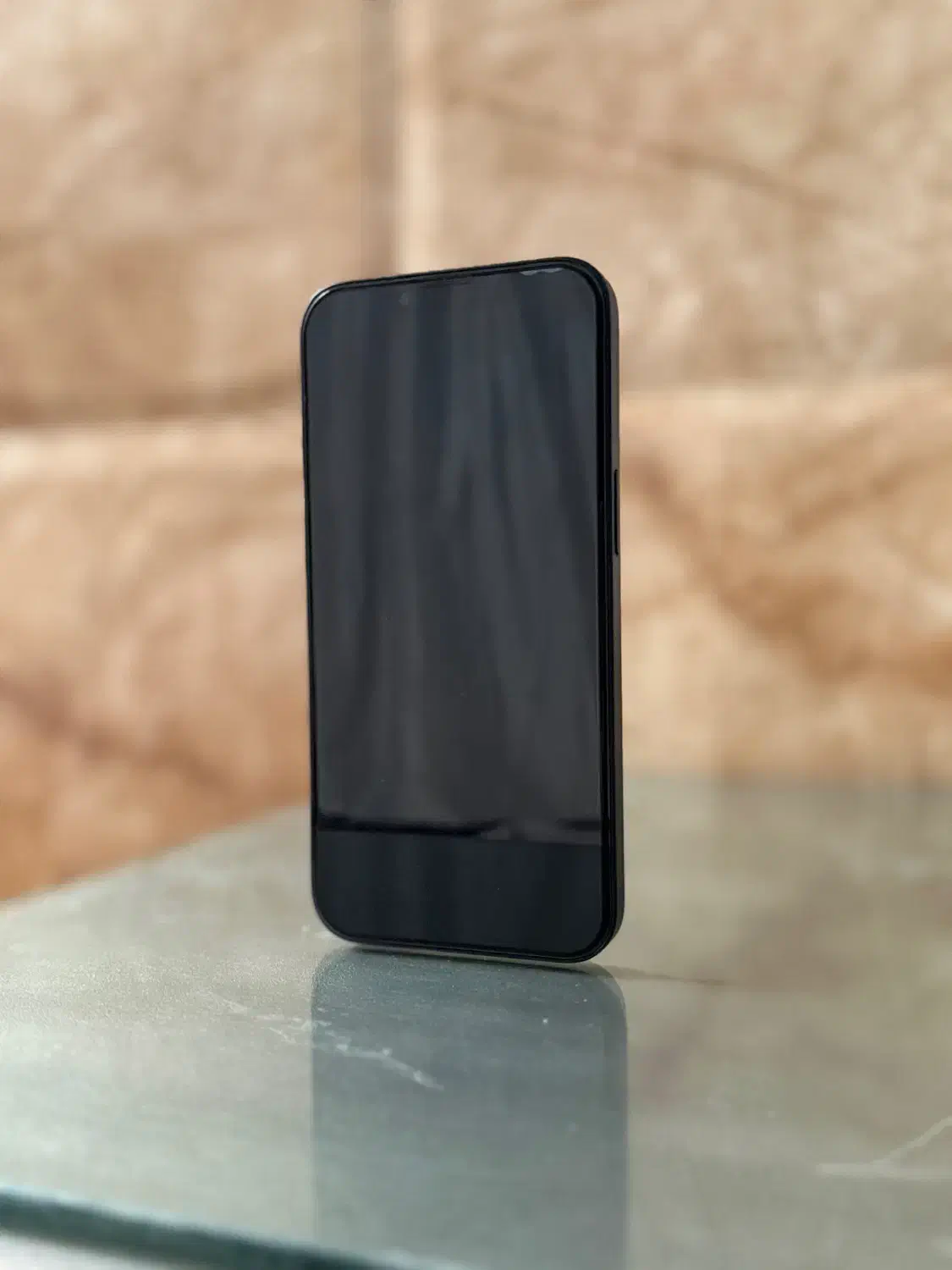 iphone 13 normal|موبایل|قم, چهل درخت|دیوار