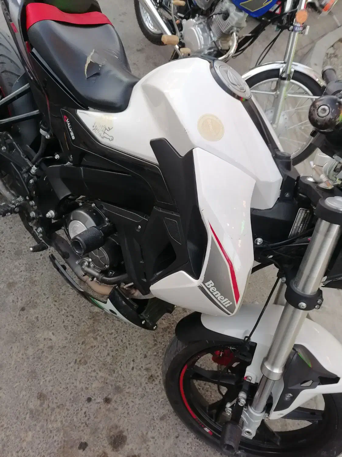 بنلی 180s|موتورسیکلت|محمدشهر, شهرک چمران|دیوار