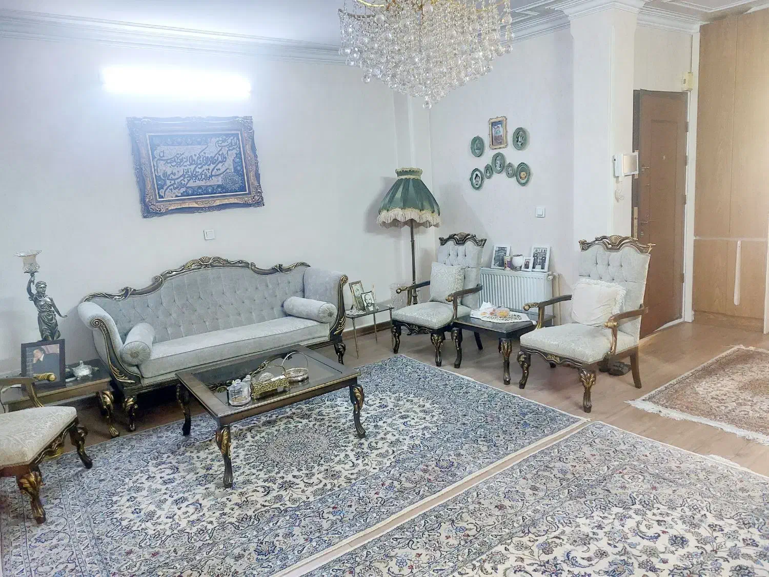 90متر واحد آپارتمانی نورگیر با 13متر بالکن خ خبازی