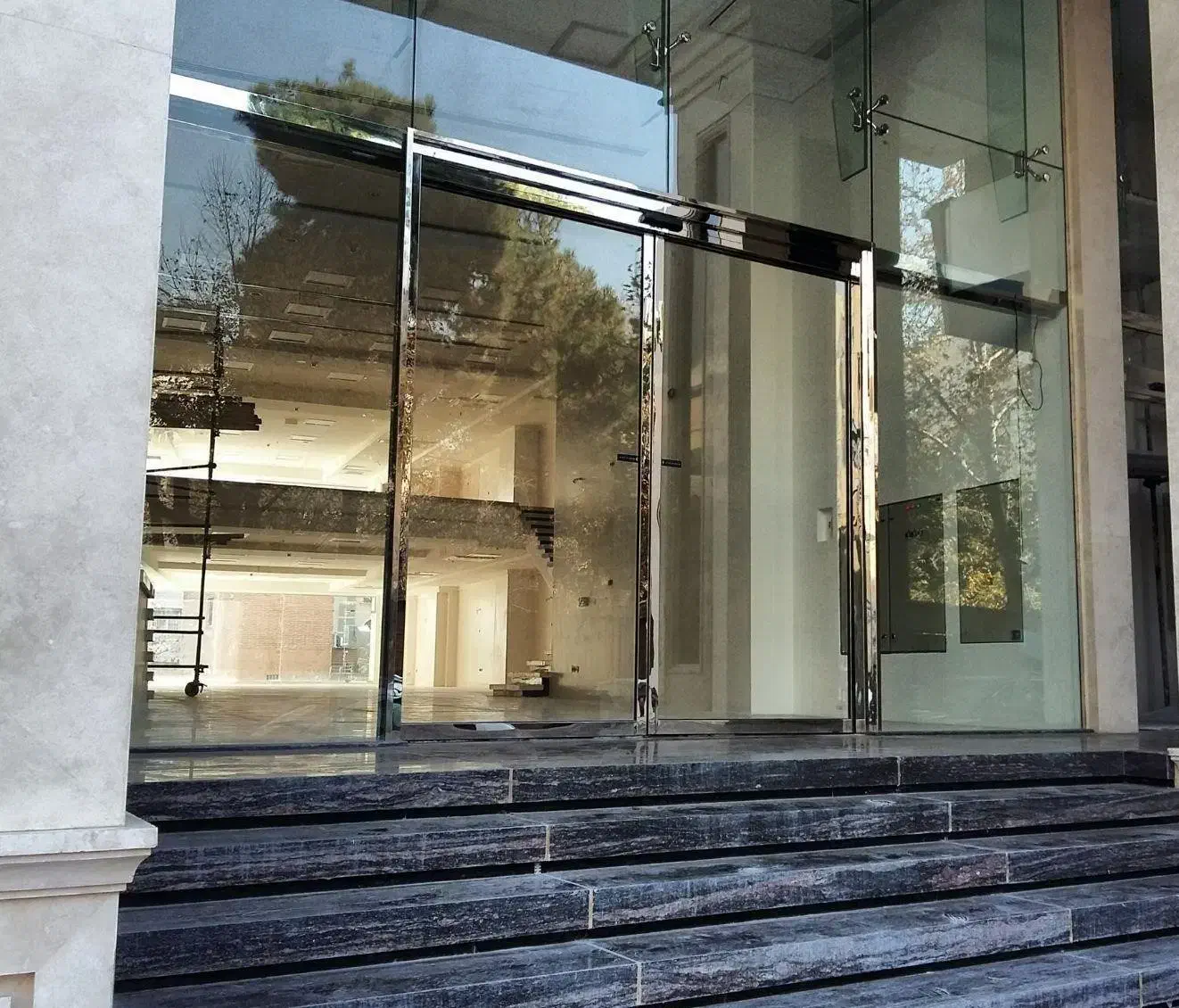 تجاری 140متری/تاپ لوکیشن/مرداویج|اجارهٔ مغازه و غرفه|اصفهان, مرداویج|دیوار