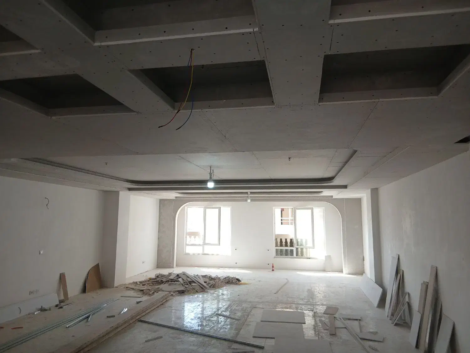 جهت کار برای سیم کشی ساختمان ودوربین مدار بسته|خدمات پیشه و مهارت|اردبیل, |دیوار