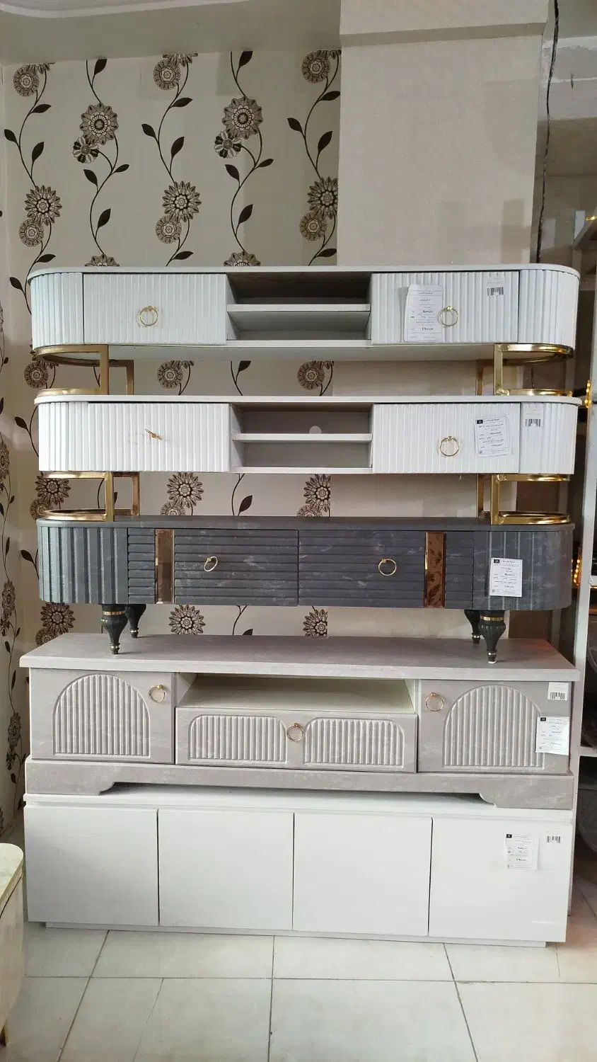 میز تلویزیون فایبر شیشه خور زرکالا|میز تلویزیون|یاسوج, |دیوار