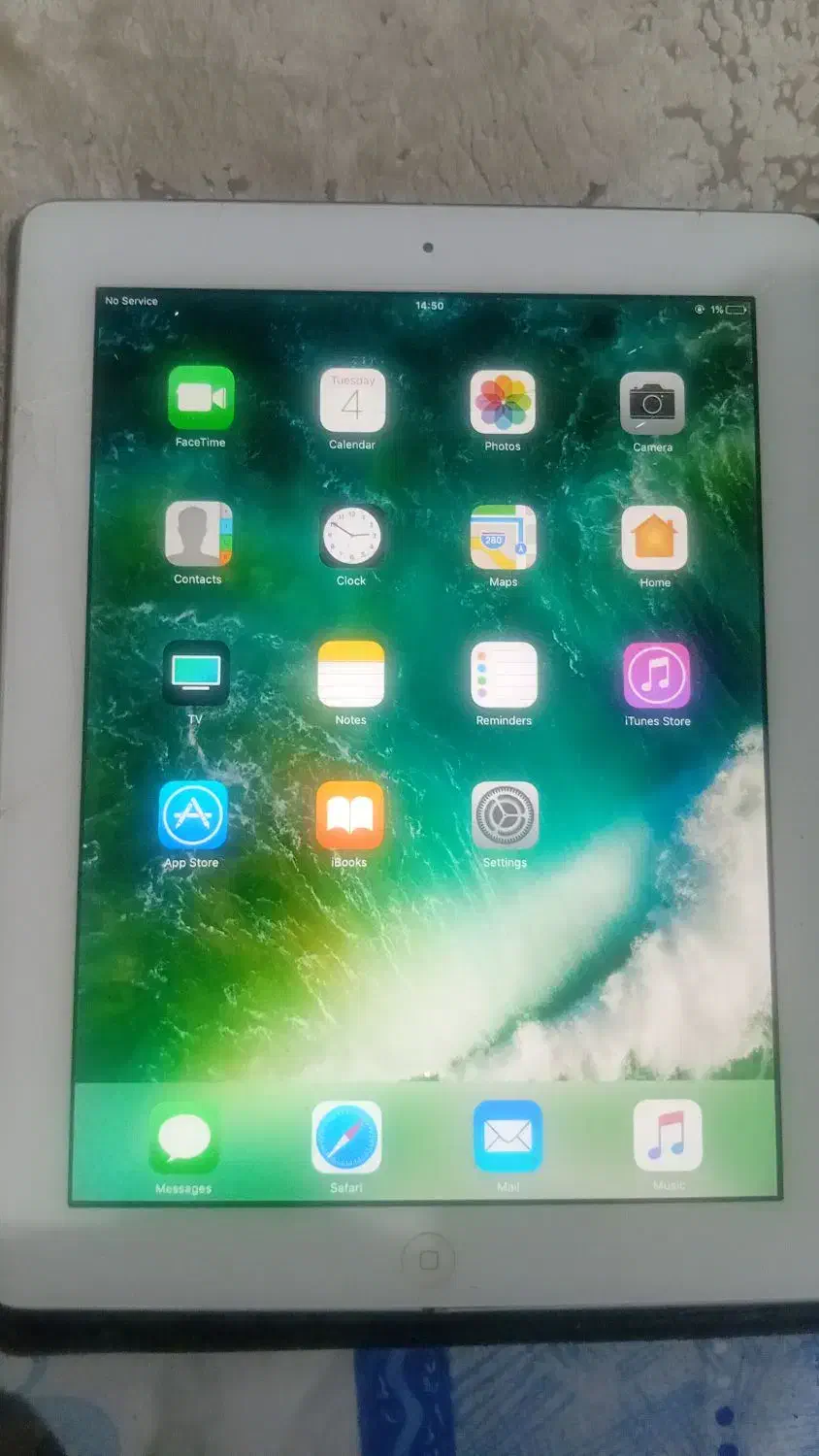 ایپد نسل سوم|تبلت|رشت, منظریه|دیوار