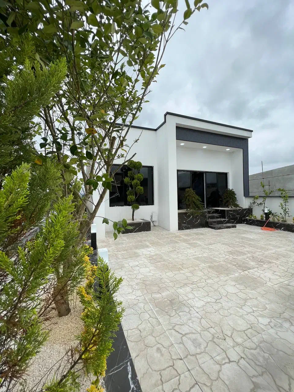 ویلا با مدارک کامل و انشعابات اختصاصی|فروش خانه و ویلا|تهران, دروازه شمیران|دیوار