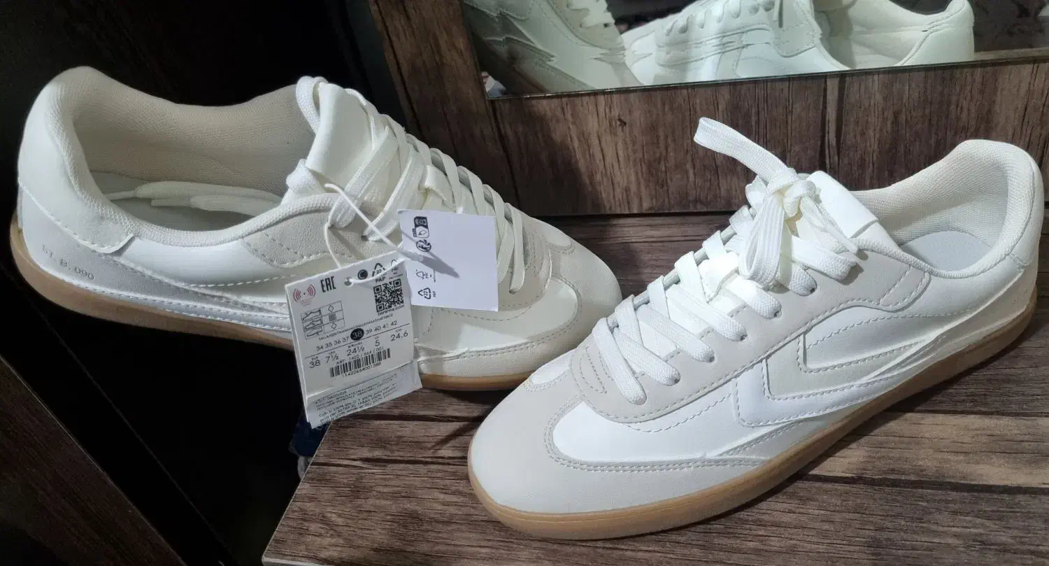 کتانی برند BERSHKA|فعالیت داوطلبانه|بندر انزلی, شالیور|دیوار