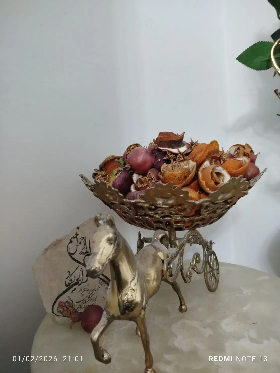 ساعت گلدان|ساعت دیواری و تزئینی|میانه, |دیوار