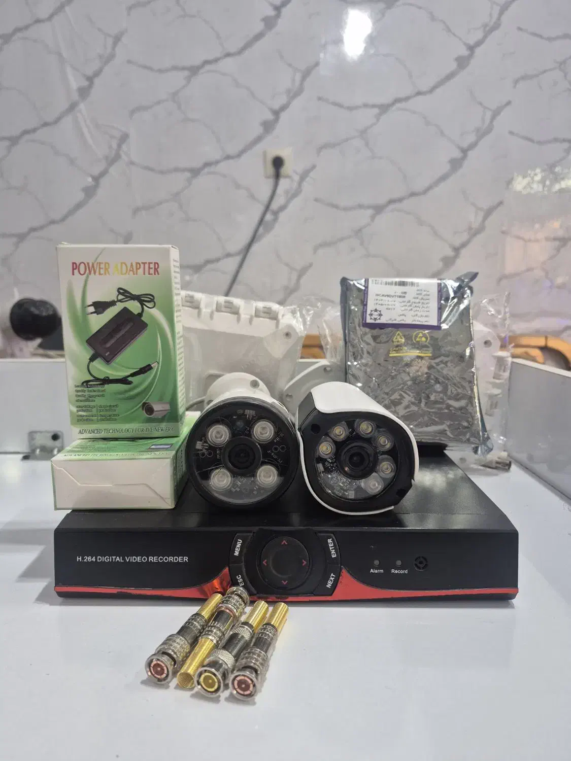 پک کامل ۲ عدد دوربین کارکرده سالم  نصب رایگان|دوربین مداربسته|مرند, |دیوار