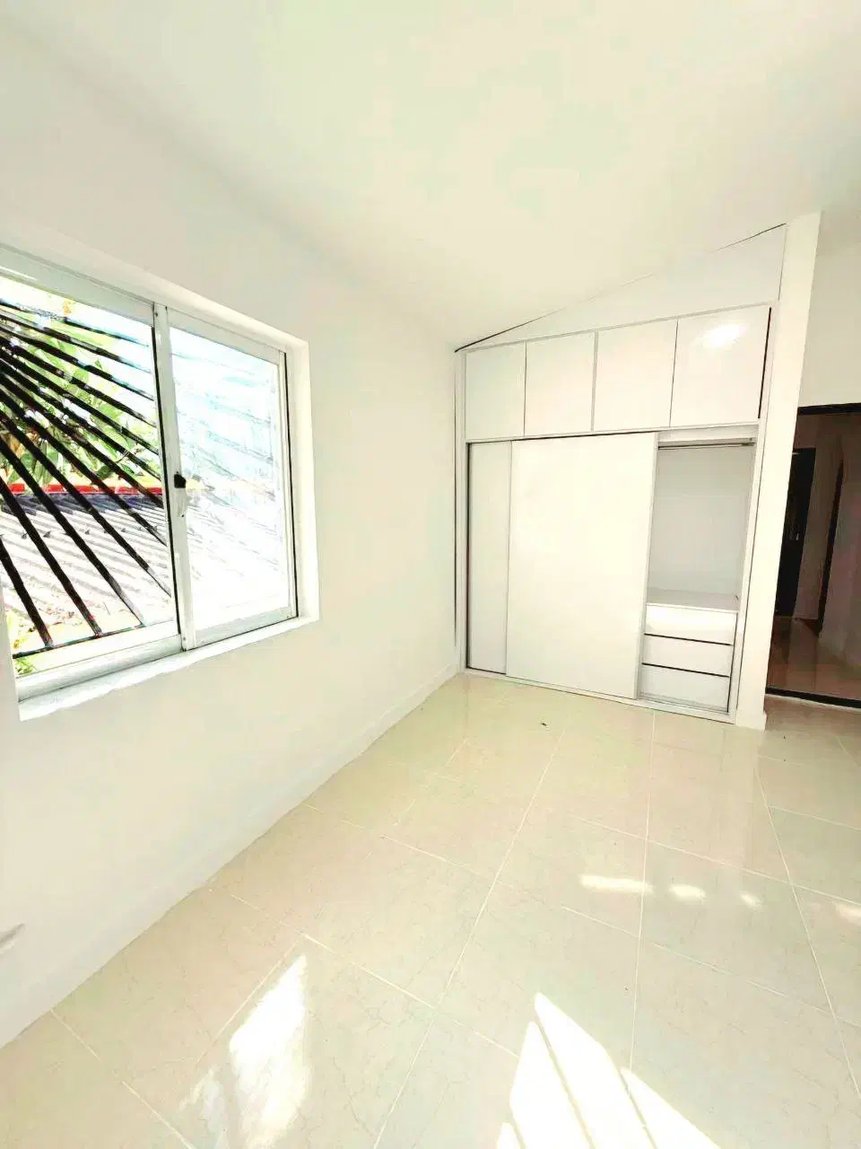 ویلاباغ نیم پلوت زیر قیمت.|فروش خانه و ویلا|چمستان, |دیوار