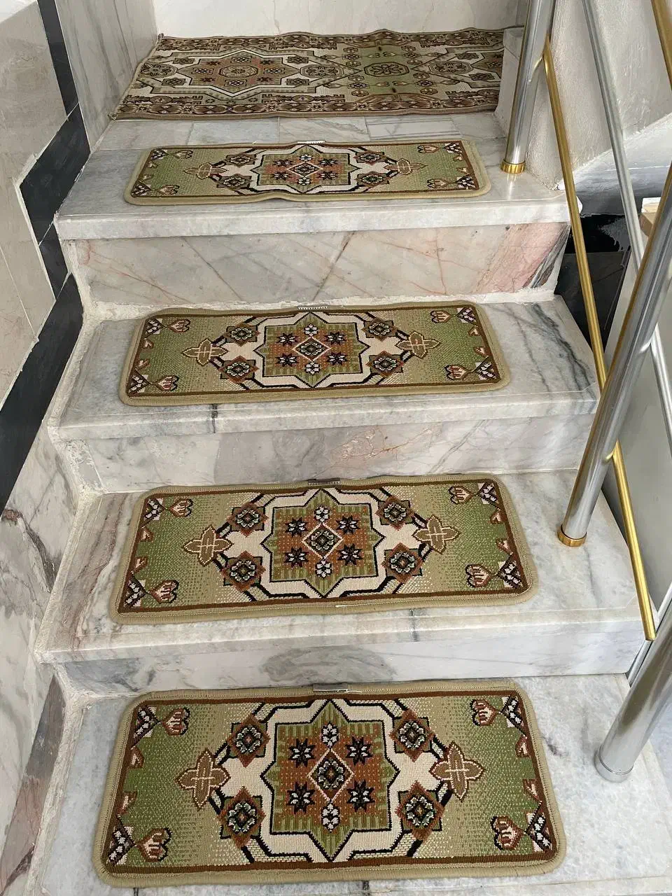 روپله و پادری|پادری|دهگلان, |دیوار