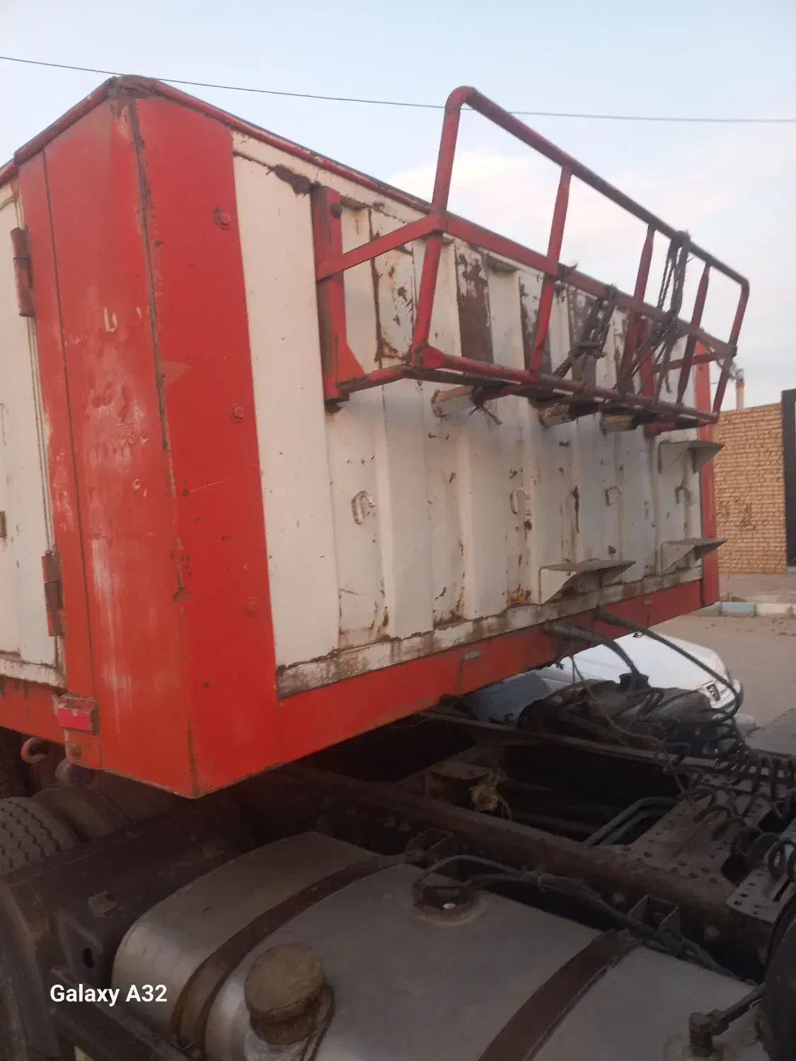 تریلی لبه ۱۲/۲۰|خودرو سنگین|جرقویه, |دیوار