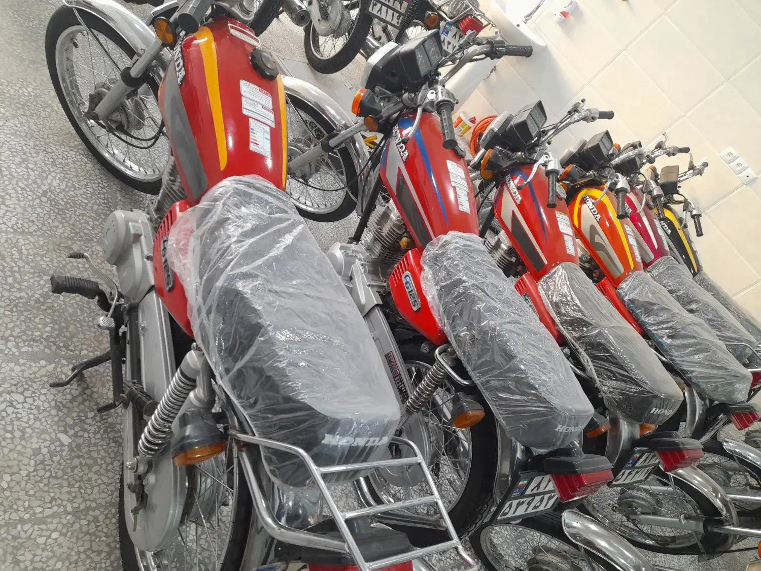 آبپخش. فروش موتور سیکلت پلاک ملی مدارک کامل|موتورسیکلت|بوشهر, |دیوار