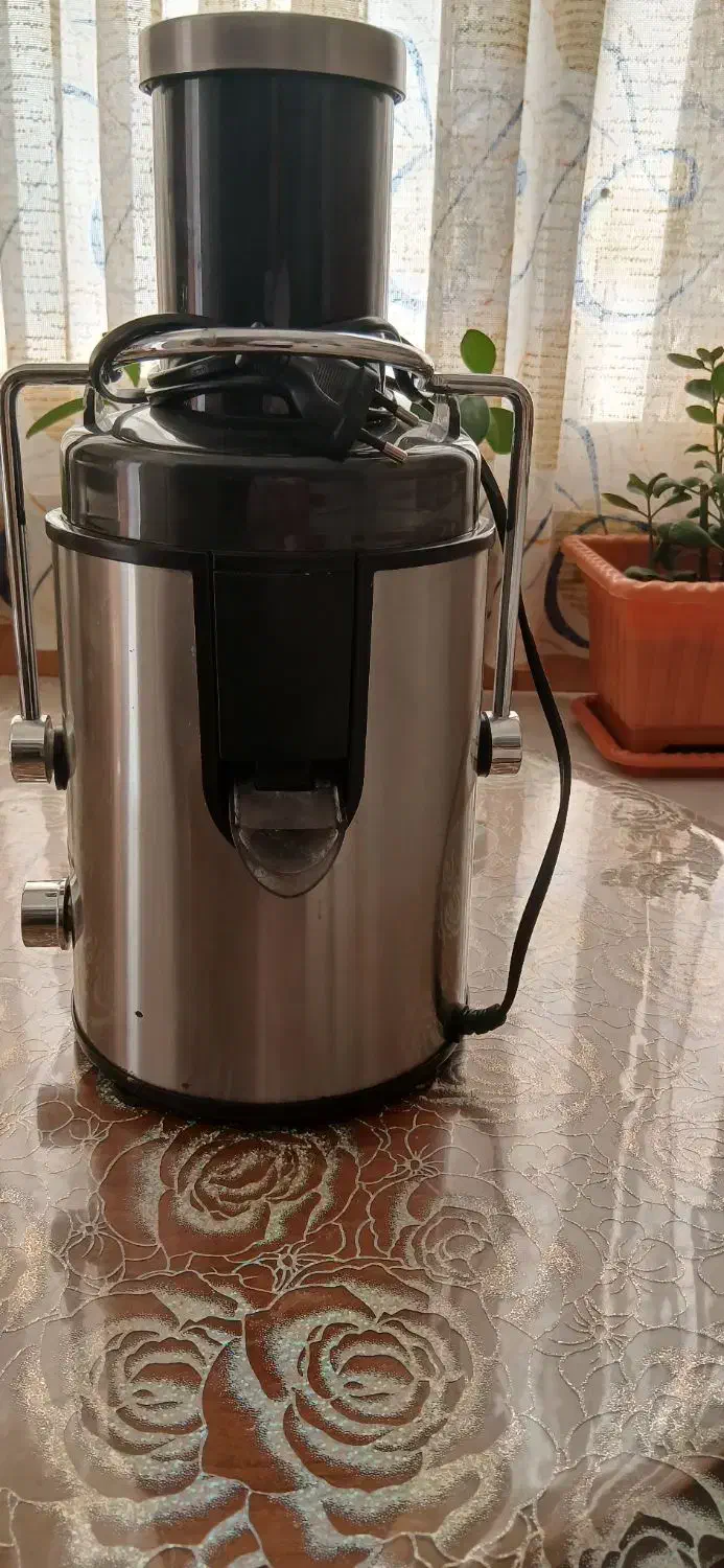 اب میگیری تک کاره|آبمیوه‌گیر و آب‌مرکبات‌گیر|قزوین, |دیوار