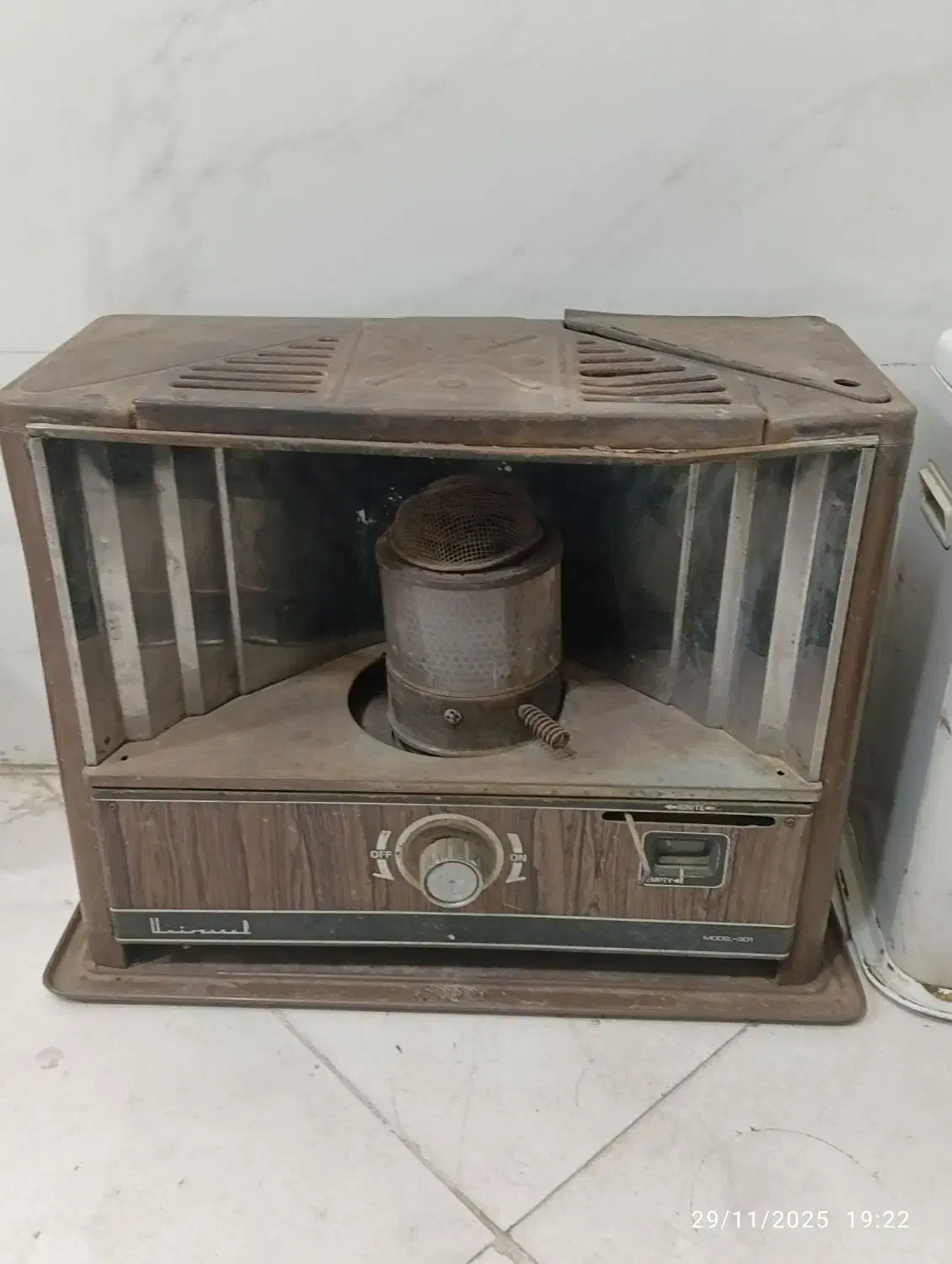 بخاری نفتی|بخاری، هیتر، شومینه|اقبالیه, |دیوار