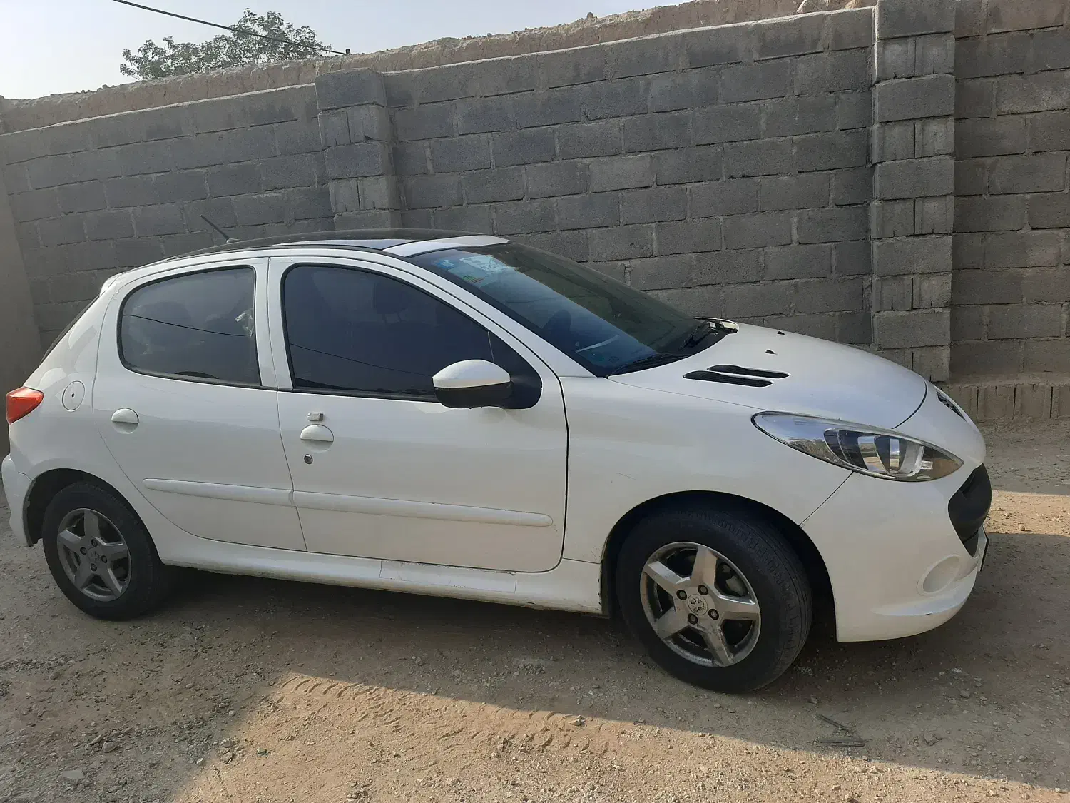 ۲۰۷ پانا دنده دستی 1401|خودرو سواری و وانت|لامرد, |دیوار