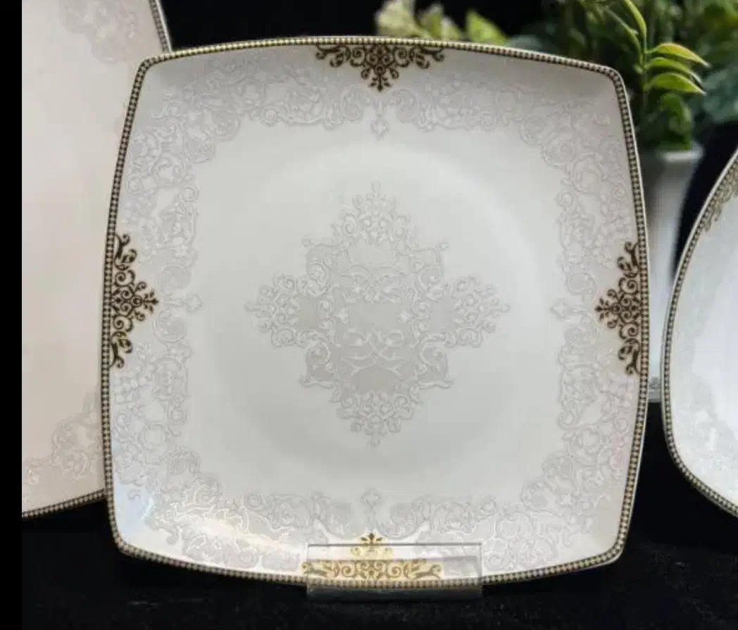 سرویس چینی رزیانا طلا کوب طرح ۱۱۴|ظروف سرو و پذیرایی|تهران, خزانه|دیوار