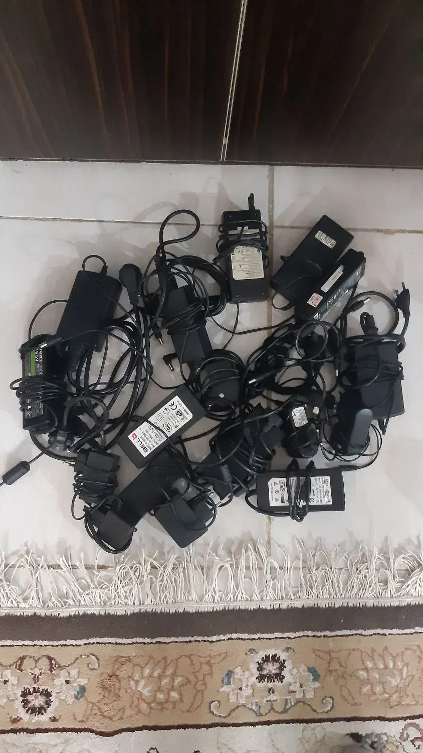 تعدادی شارژر لپ تاپ و دوربین|قطعات و لوازم جانبی رایانه|تهران, شهرک ابوذر|دیوار