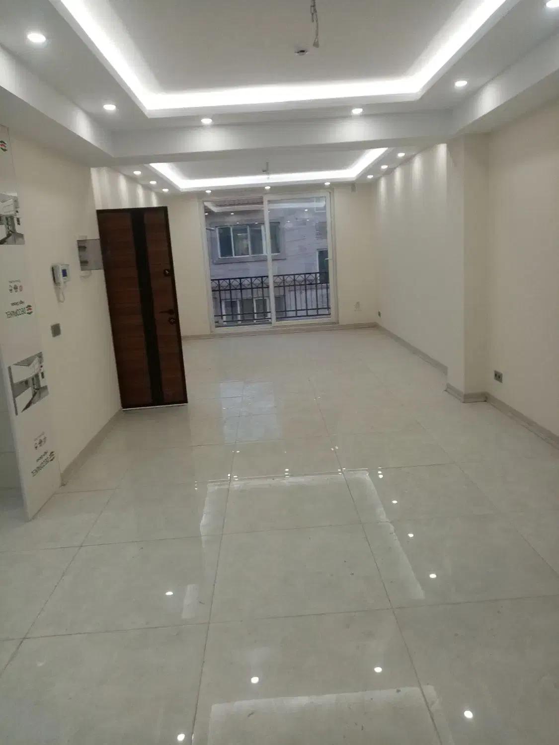 104 متر نوساز ستارخان توحید دو کله نورگیر خوب