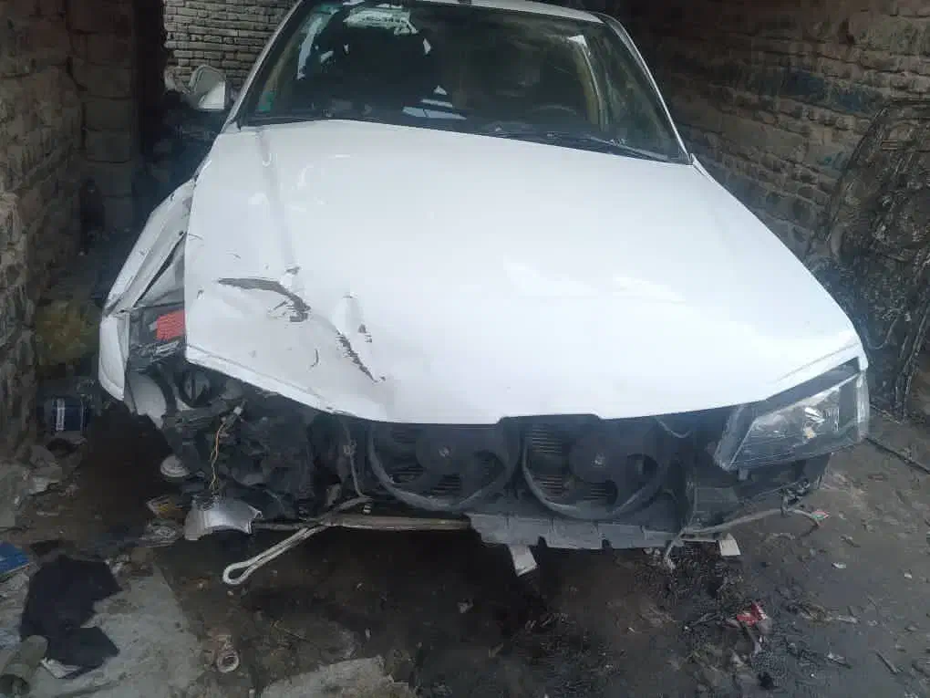 پارس ۴۰۳ Elxتصادفی|خودرو سواری و وانت|زاهدان, |دیوار