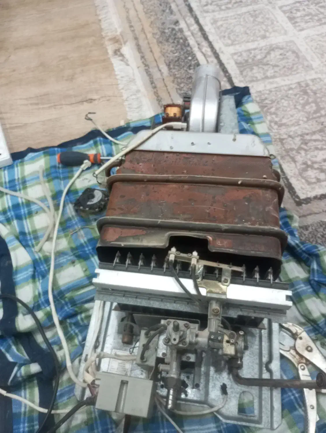 تعمیرات و سرویس تخصصی آبگرمکن بوتان|خدمات پیشه و مهارت|بوشهر, |دیوار