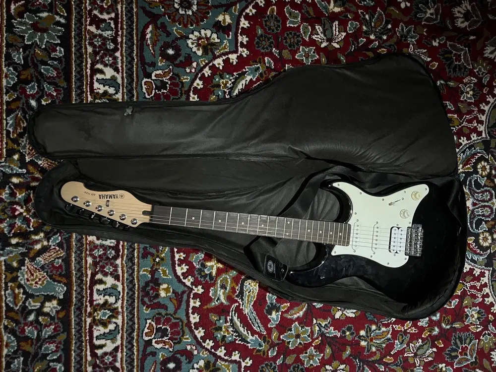 guitar electronic EG 112c yamaha|گیتار، بیس، امپلیفایر|بیرجند, |دیوار