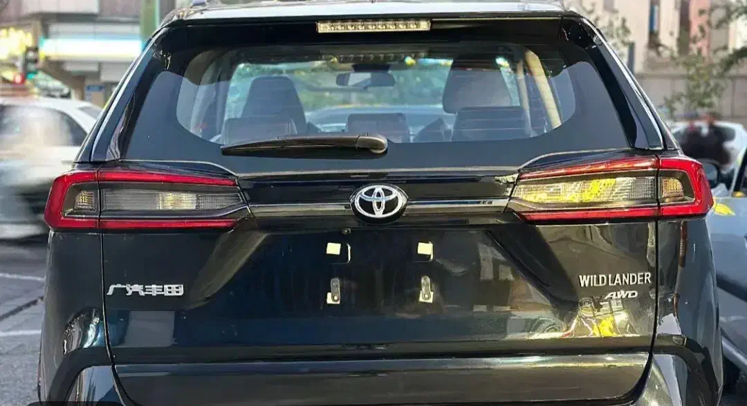تویوتا وایلندر وارداتی سلطان جادها|خودرو سواری و وانت|تهران, بوستان ولایت|دیوار