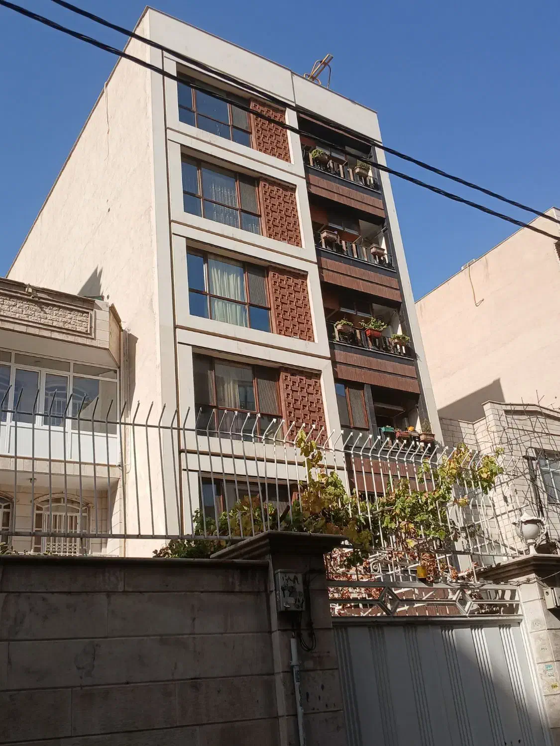 فروش آپارتمان قسطی18ماهه (املاک بابک.شیخی)|پیشفروش املاک|صحنه, |دیوار