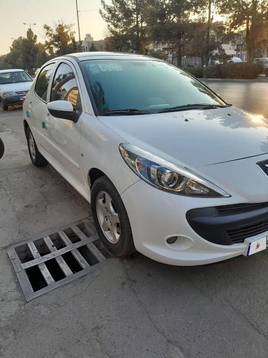 207 پاناروما 1403 بیرنگ|خودرو سواری و وانت|قم, هفت تیر|دیوار