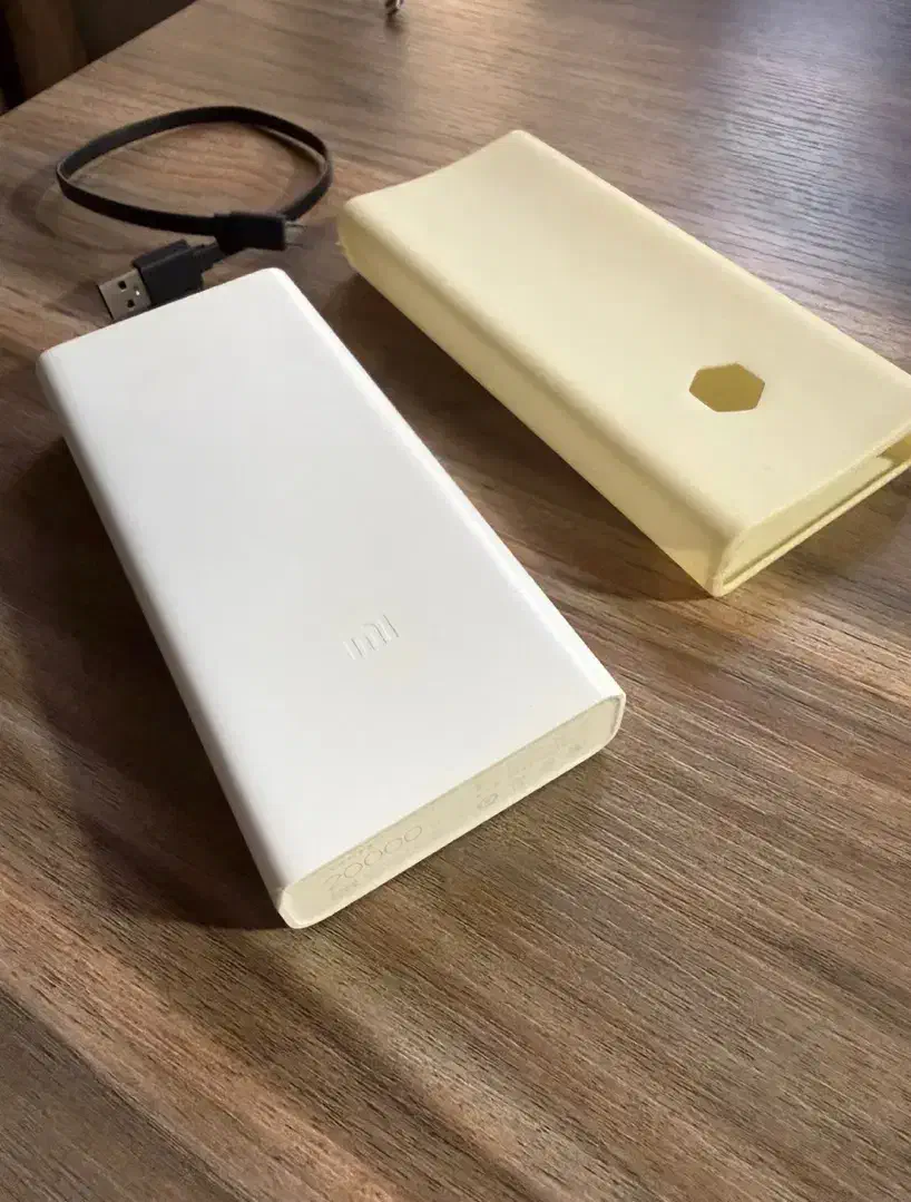 پاوربانک شیائومی ۲۰۰۰۰|لوازم جانبی موبایل و تبلت|تهران, سوهانک|دیوار