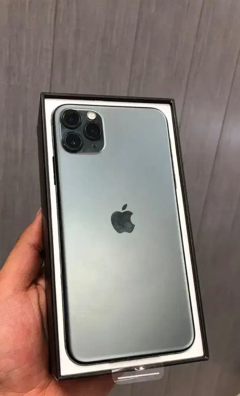 آیفون 11 پرومکس ۲۵۶|موبایل|تهران, حکمت|دیوار