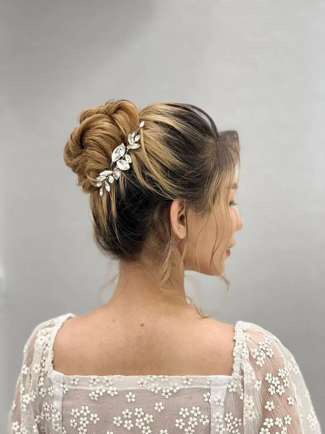 شینیون شیک و تمیز|خدمات آرایشگری و زیبایی|نجفآباد, یزدانشهر|دیوار