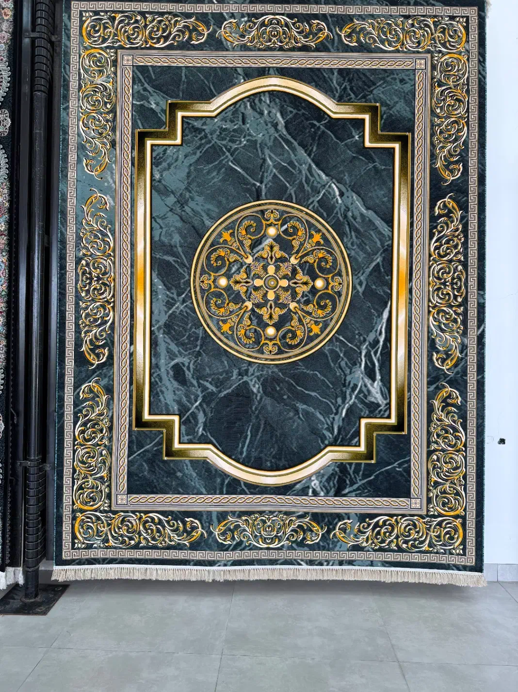 فرش در بازار فرش خلیج فارس|فرش|شیراز, لاله|دیوار