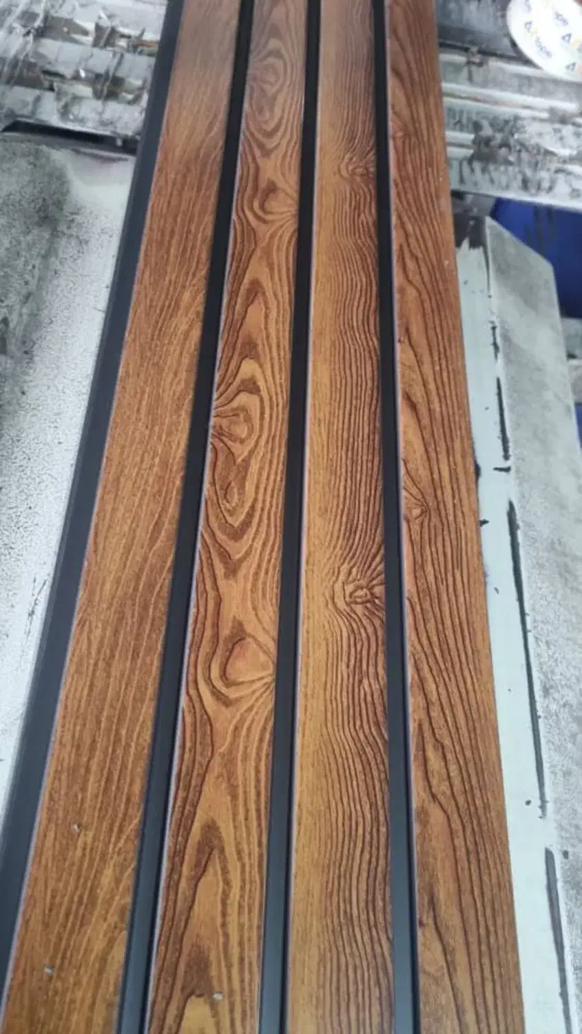 انبار محصولات دکوراسیون|خدمات پیشه و مهارت|دهلران, |دیوار