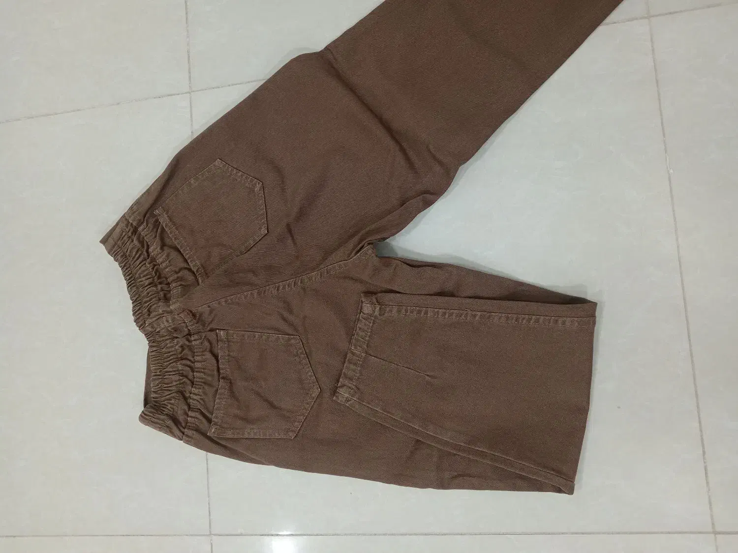 شلوار|لباس|میانه, |دیوار