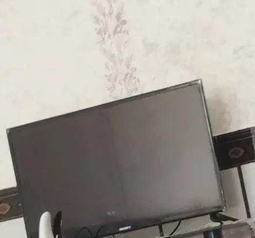 تلویزیون دیجیتال سر خود 32 اینج|تلویزیون و پروژکتور|پلدختر, |دیوار