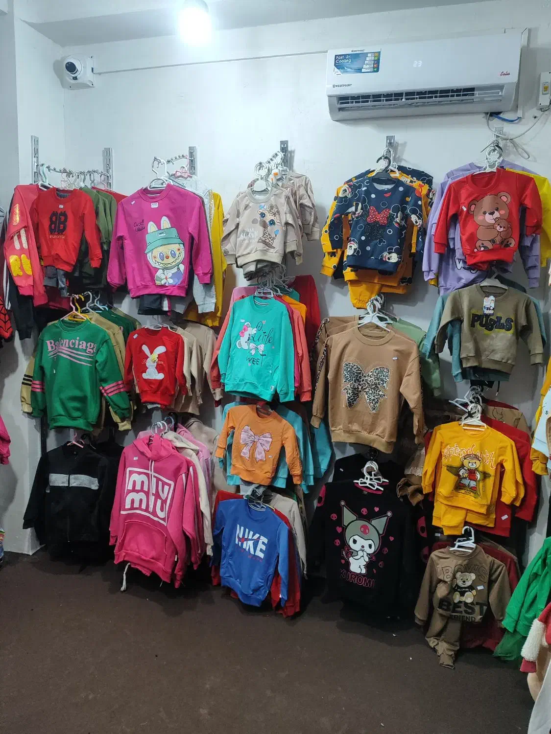 لباس های پاییزه جدید رسید، بچگانه در تنوع بالا|کفش و لباس بچه|برازجان, |دیوار