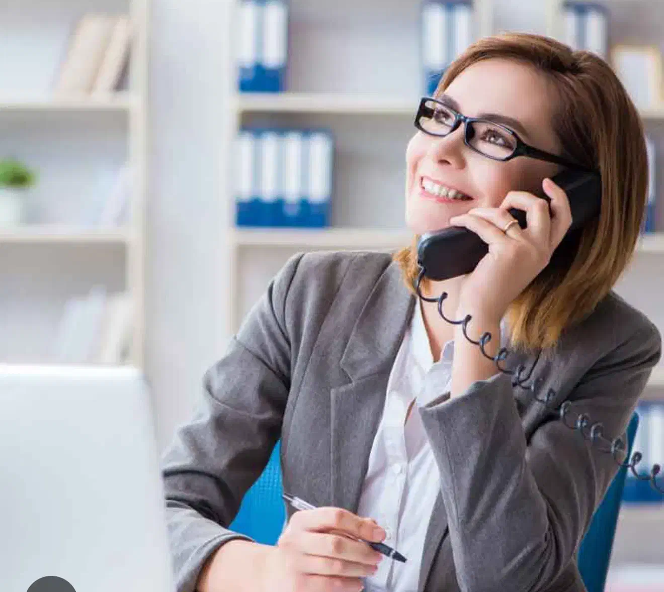 منشی و پذیرش کلینیک (خانم)|استخدام درمانی، زیبایی، بهداشتی|بوشهر, |دیوار