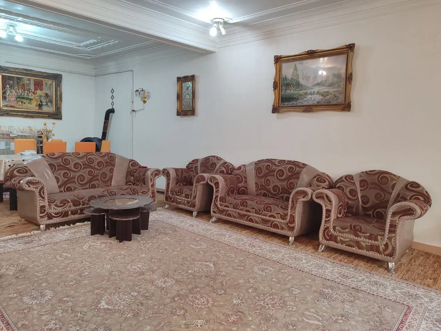 مبل تمیز و سالم زیرقیمت|مبلمان خانگی و میز عسلی|رشت, دخانیات|دیوار