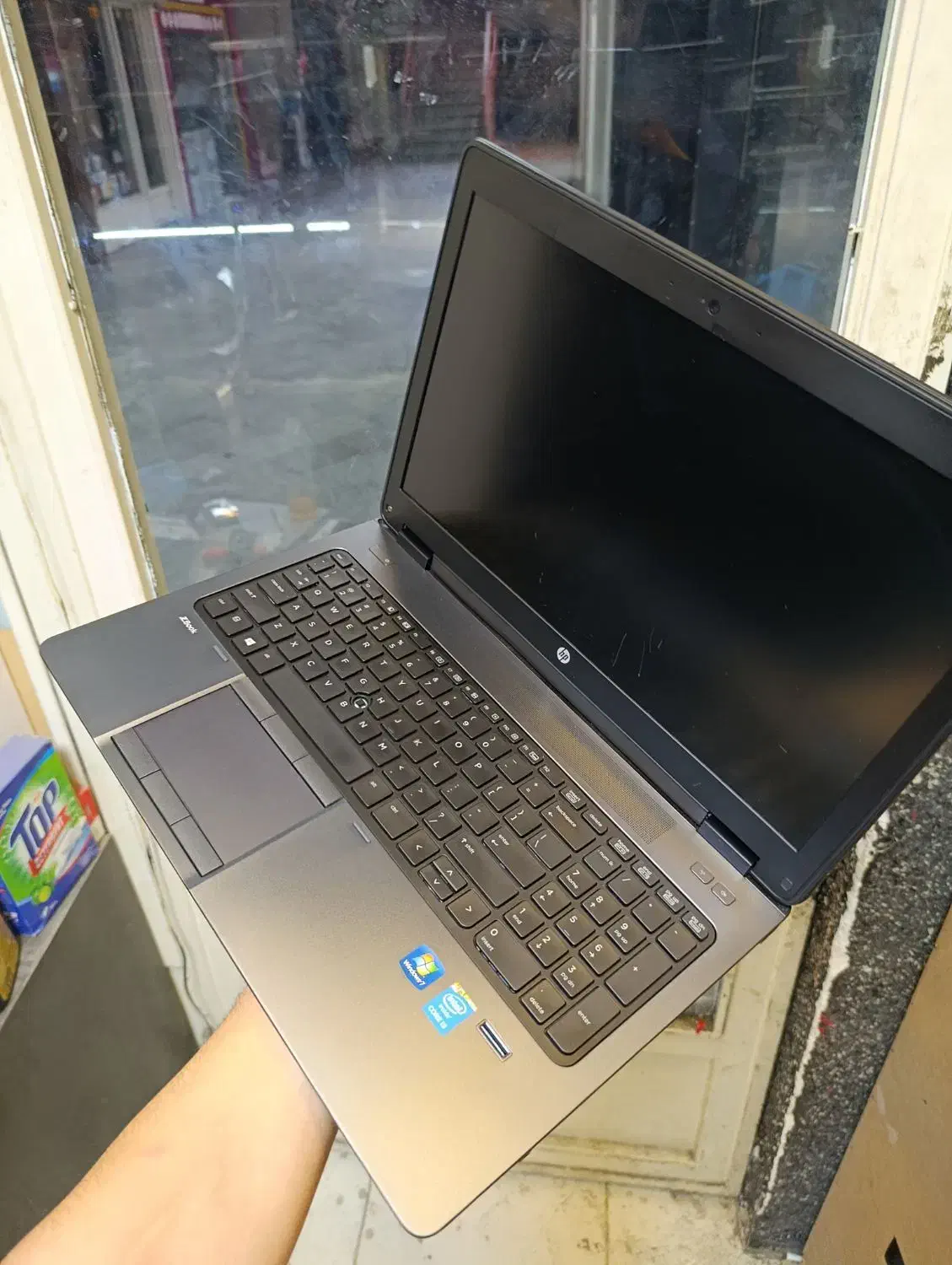 zbook 15 گرافیک دار|رایانه همراه|قم, چهل درخت|دیوار