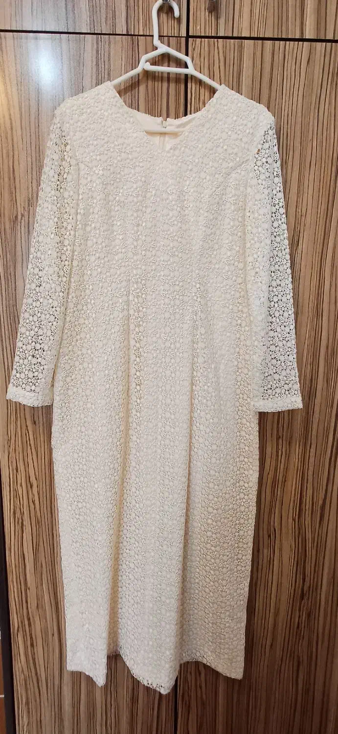 لباس/ لباس مجلسی|لباس|بندر انزلی, معلم|دیوار