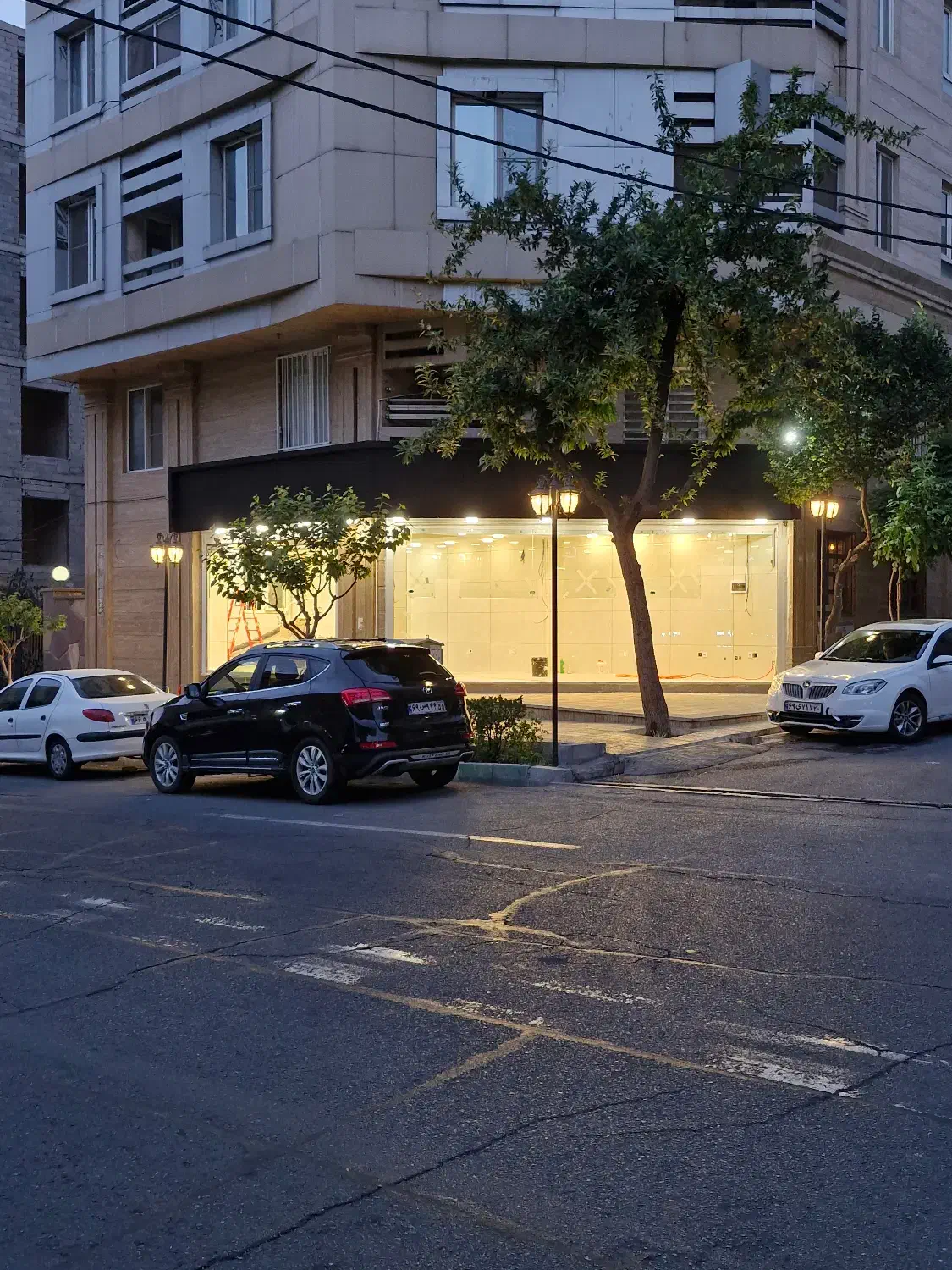 تجاری فردوس شرق|فروش مغازه و غرفه|تهران, فردوس|دیوار