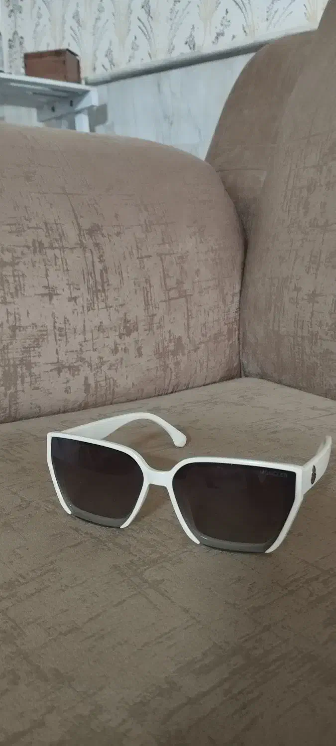 عینک آفتابی|زیورآلات و اکسسوری|نیشابور, محله میدان باغات|دیوار