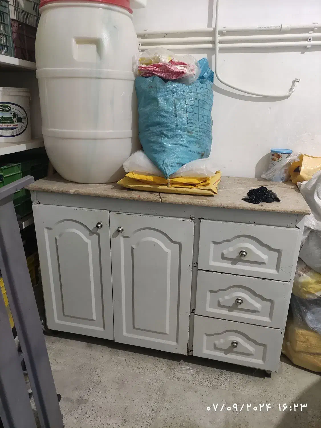 کابینت فلزی|مصالح و تجهیزات ساختمان|بهار, |دیوار