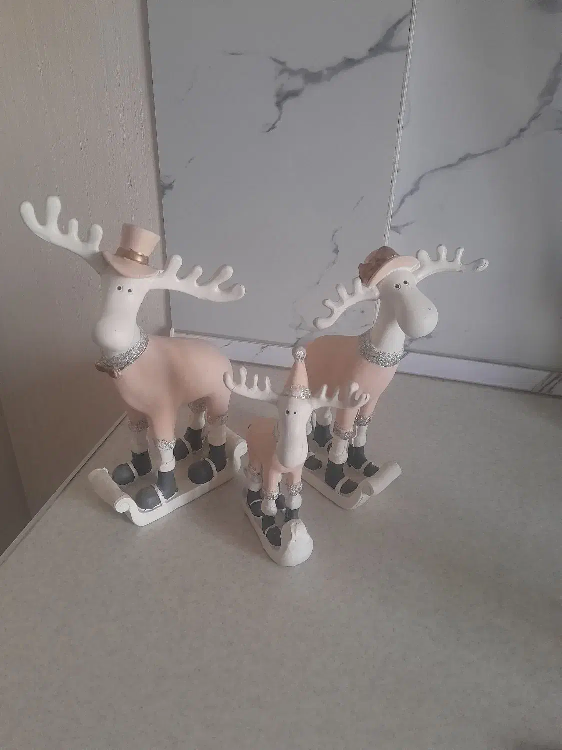 مجسمه در حدنو|مجسمه، تندیس، ماکت|پاکدشت, شهرک انقلاب|دیوار