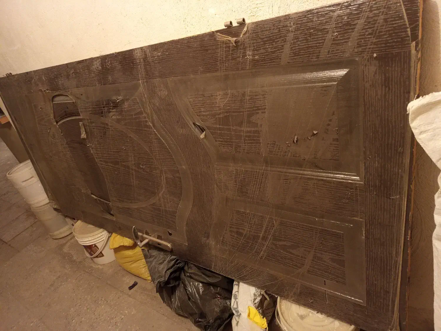 درب چوبی با چارچوب فلزی|مصالح و تجهیزات ساختمان|اصفهان, طامه|دیوار