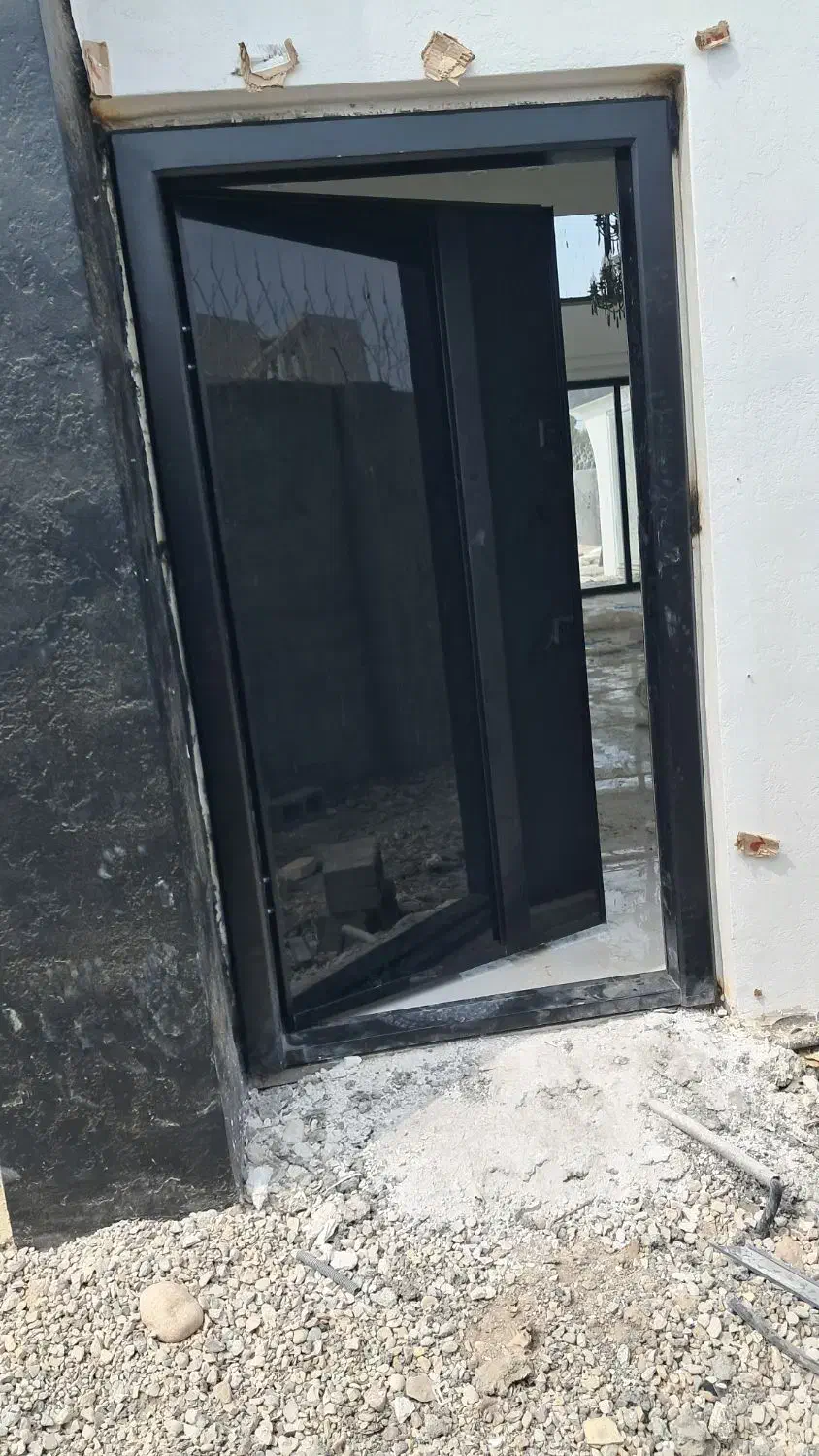 نصب / نصاب درب ضدسرقت در چوبی اتاق|خدمات پیشه و مهارت|بندرعباس, |دیوار