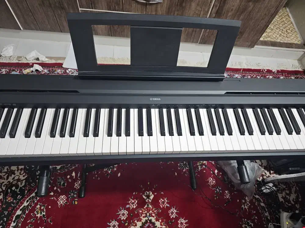 پیانو یاماها p45|پیانو، کیبورد، آکاردئون|رشت, معلم|دیوار