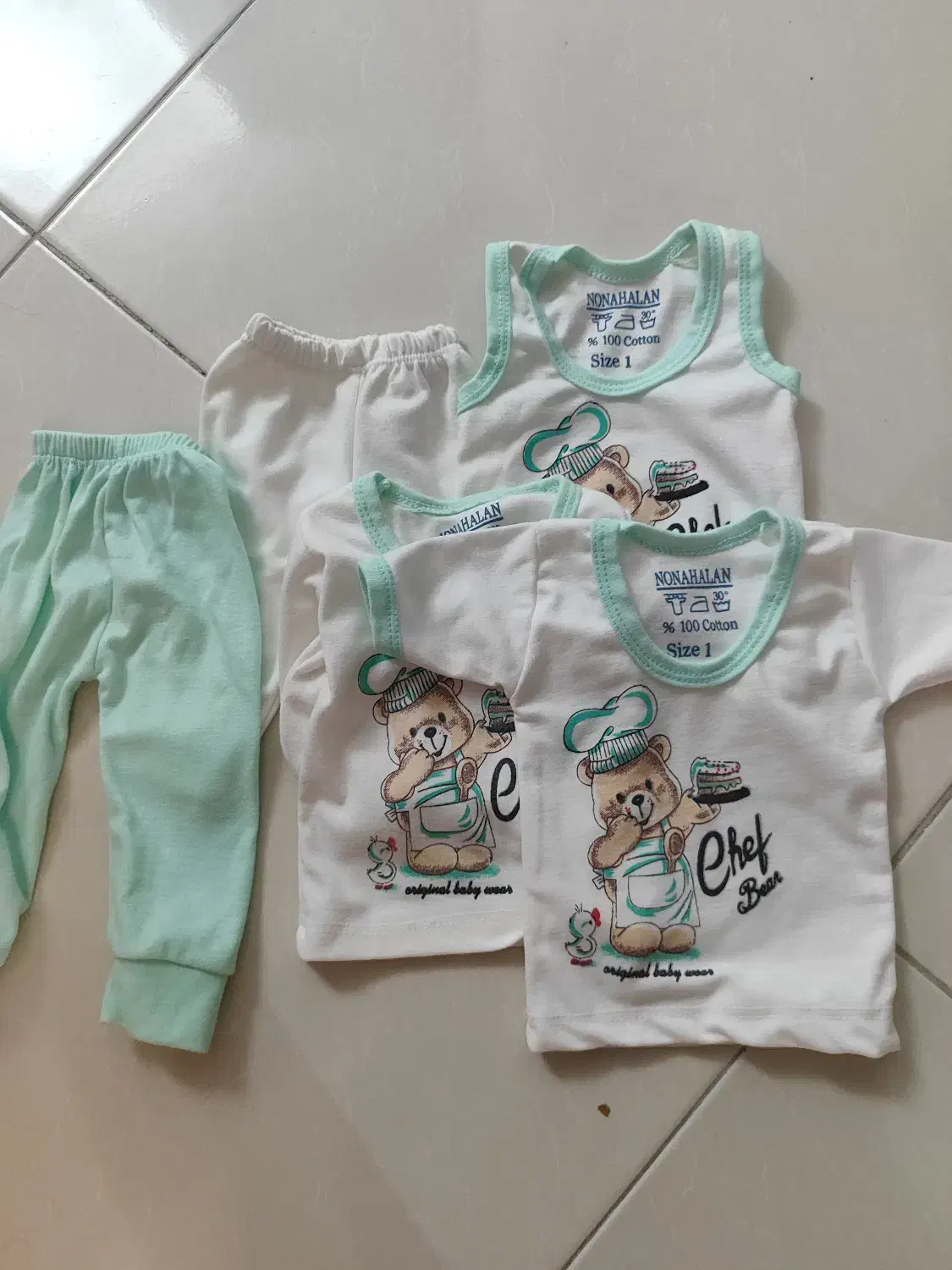 لباس نوزادی|کفش و لباس بچه|مشهد, هنرور|دیوار